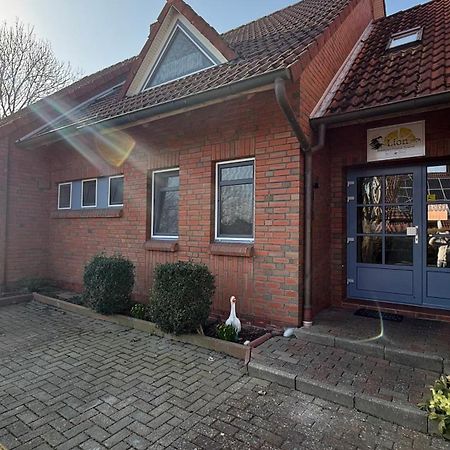 Pension Restaurant Pizzeria Lion Krummhoern Exterior photo